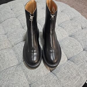 Steve Madden Black Leather Zipper Boots Size 7.5